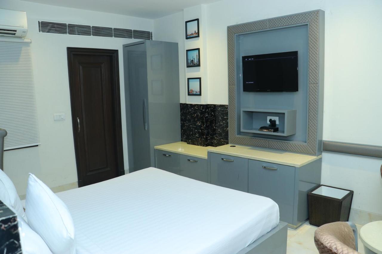 Hotel Nagpal Regency Ludhiana Exterior foto